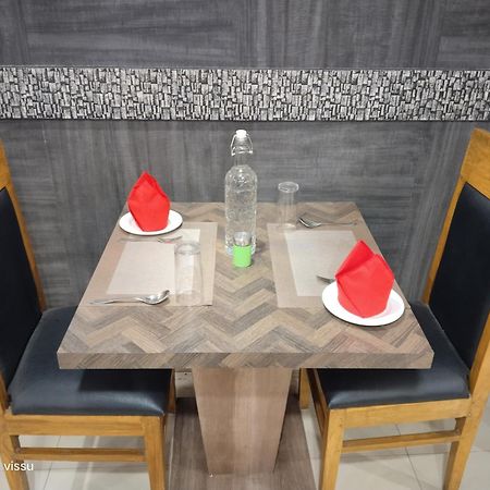Variety Inn Patna  Zewnętrze zdjęcie