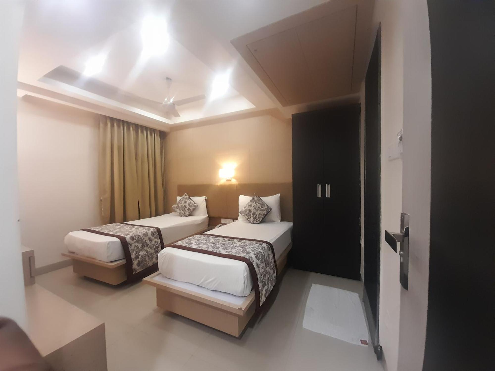 Variety Inn Patna  Zewnętrze zdjęcie