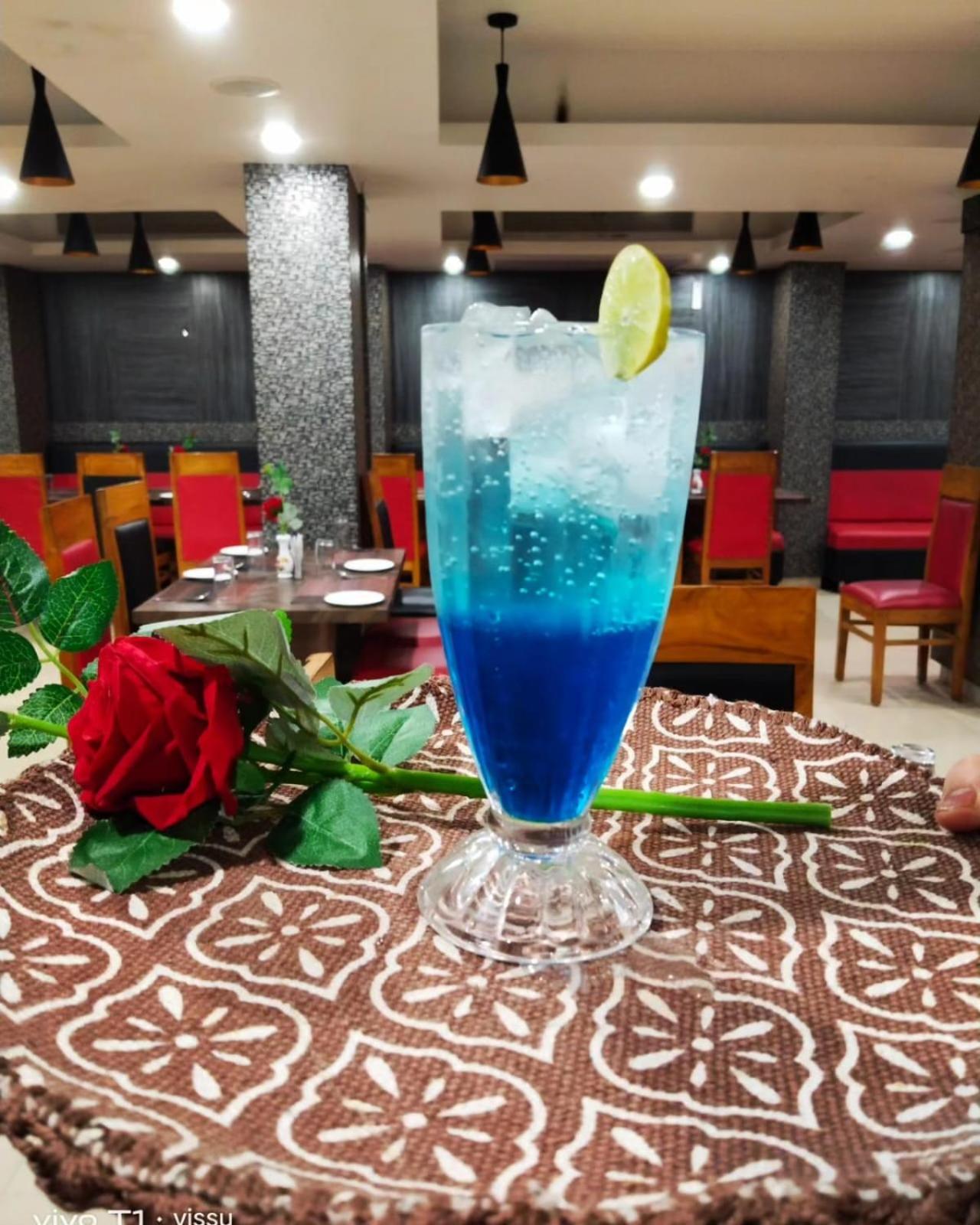 Variety Inn Patna  Zewnętrze zdjęcie